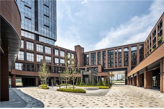 의왕 스마트시티 퀀텀 중앙정원. ⒸHDC현대산업개발