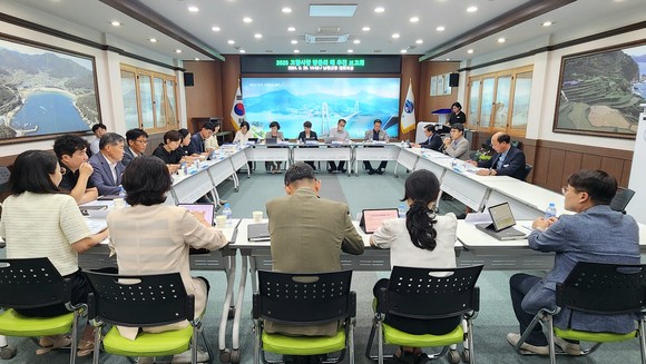 남해군이 2025 고향사랑 방문의 해 추진 보고회를 개최하고 있다. ⓒ 남해군