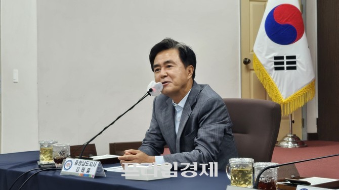 김태흠 충남지사는 지난 9일 보령시에서 열린 언론인과의 간담회를 개최하고 있다. ⓒ 프라임경제
