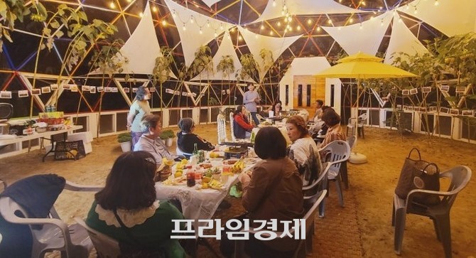 보령에 랜드마크로 오픈한 빽방앗간 돔 하우스 전시장 모습. ⓒ 프라임경제