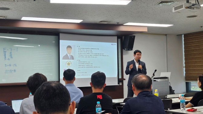 한성래 NOTARIUS 행정사무소 대표 =정관섭기자