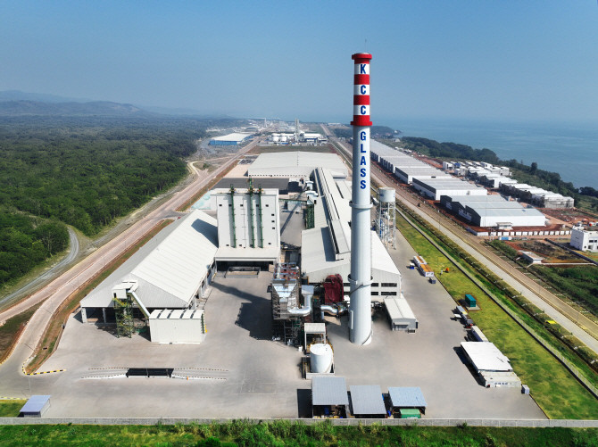 KCC글라스 인도네시아법인 바탕공장 전경. Ⓒ KCC글라스