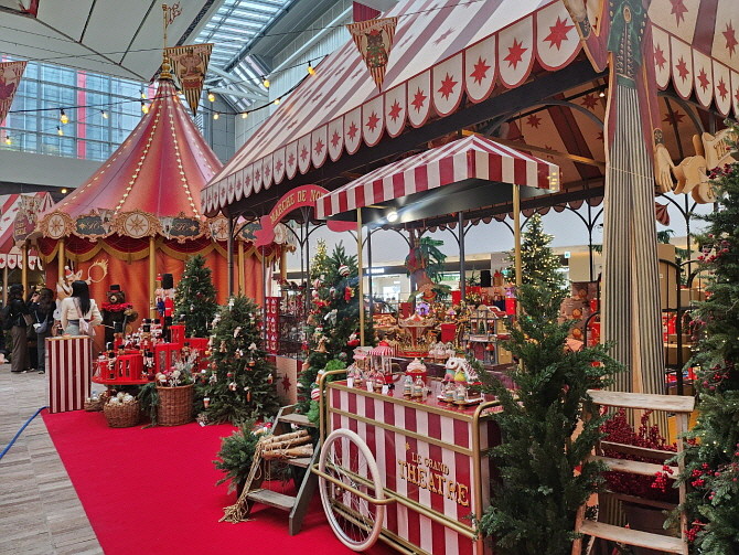 크리스마스 팝업스토어 해리상점은 올해 백화점 14개 점과 커넥트 부산 등 총 15곳에서 운영한다. = 추민선 기자