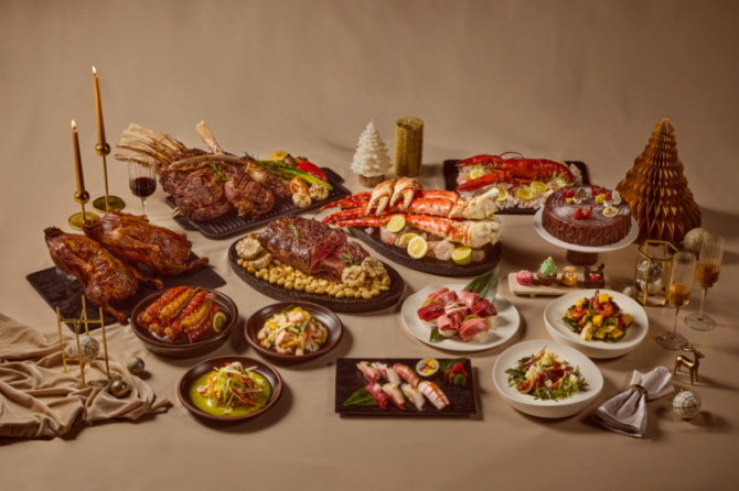 임피리얼 팰리스 서울(Imperial Palace Seoul)이 올겨울과 크리스마스의 따뜻한 분위기를 담은 다채롭고 풍성한 미식 프로모션을 선보인다. © 임피리얼 팰리스