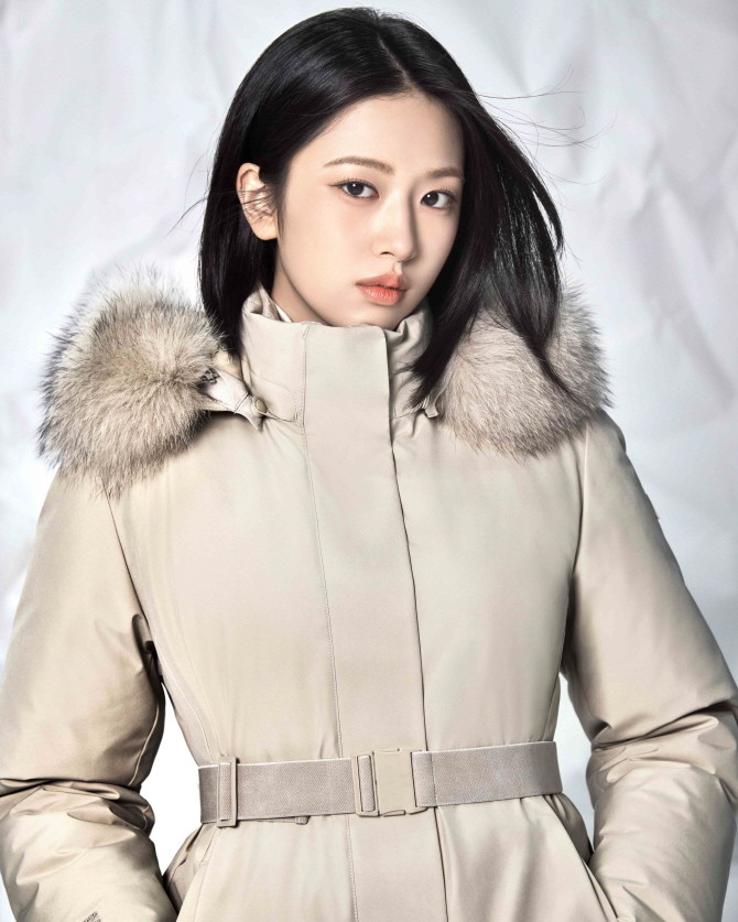 네파가 2024 F/W 시즌을 맞아 프리미엄 무드를 한층 더한 구스코트 '아르테(ARTE)' 컬렉션을 선보인다. © 네파