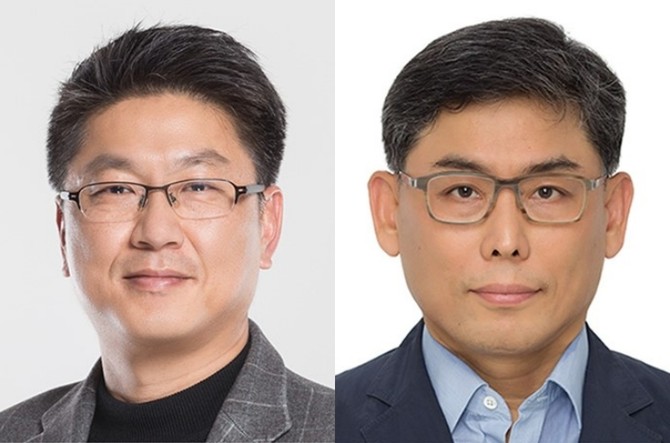 한진만 삼성전자 파운드리사업부장(왼쪽)과 김용관 삼성전자 DS부문 경영전략담당. ⓒ 삼성전자