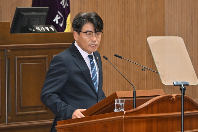 박재식 진주시의원이 디지털성범죄에 대해 지자체도 책임지고 대응해야 한다고 주장하고 있다. ⓒ 진주시의회