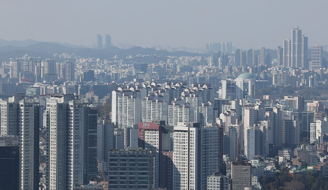 서울·수도권 신축 아파트 중심으로 높은 인기를 구사하면서 집값 상승세를 견인했다. © 연합뉴스