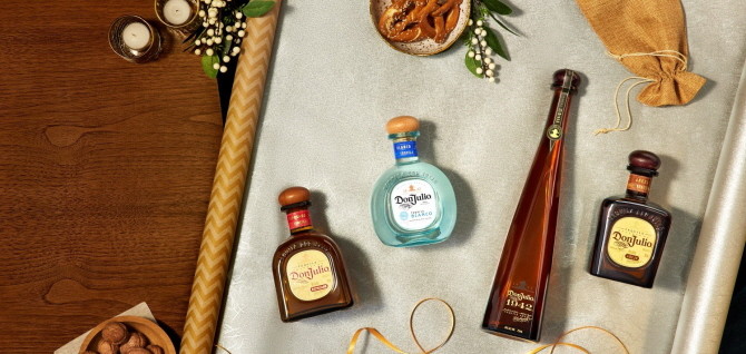 디아지오코리아의 럭셔리 데킬라 브랜드 돈 훌리오(Don Julio)가 다음달 12일까지 신세계푸드의 아메리칸 스타일 게스트로펍 '데블스도어'에서 연말을 맞이해 특별 프로모션을 진행한다. © 디아지오코리아