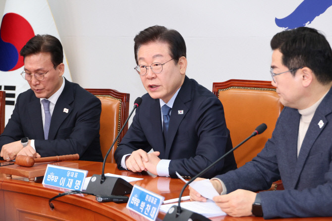 이재명 더불어민주당 대표가 7일 국회에서 열린 최고위원회의에서 발언하고 있다. ⓒ 연합뉴스