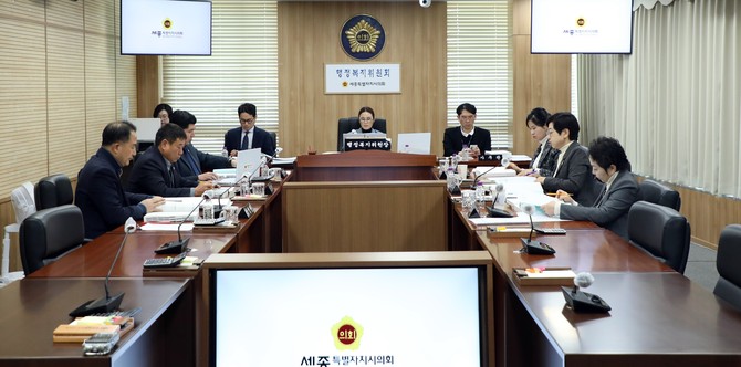 지난 10일 제5차 상임위원회 회의를 통해 조례안 22건과 동의안 등 기타안건 14건을 심사하고, 2건의 보고를 청취했다. ⓒ 의회사무국