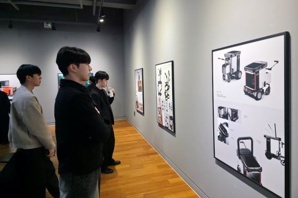 계명대학교가 대경로봇기업진흥협회와 공동으로 '계명로봇디자인 경진대회' 작품 전시회를 열었다. ⓒ 계명대학교