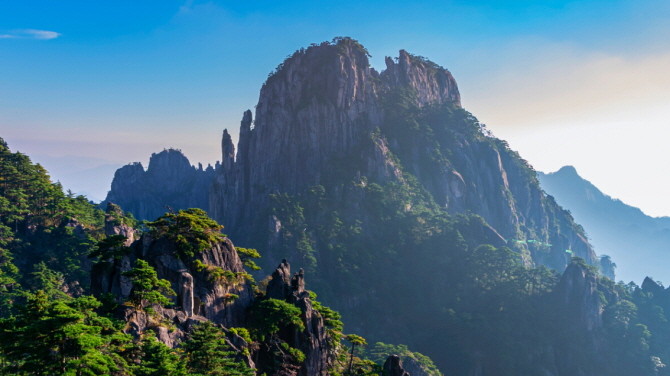 노랑풍선은 중국 남방항공 직항으로 떠나는 황산 패키지상품을 출시했다. © 노랑풍선