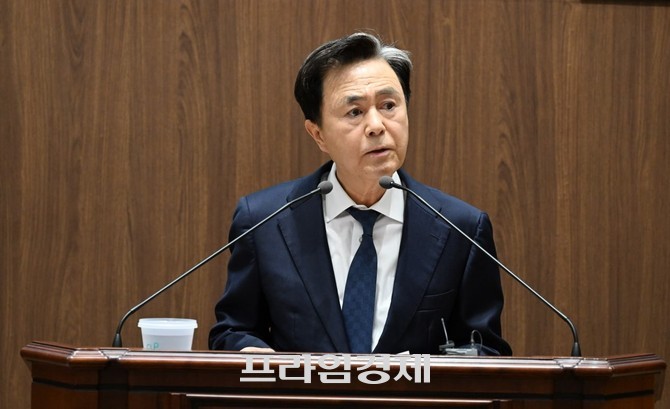 김태흠 지사는 19일 충남도의회 제357회 임시회 제2차 본회의에서 공약 이행과 관련해 공약을 완료했다고 밝혔다. ⓒ 프라임경제