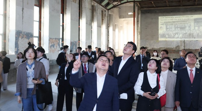 26일 원형 복원사업이 진행 중인 '첫대전시청사' 현장을 언론에 처음으로 공개했다. ⓒ 대전시