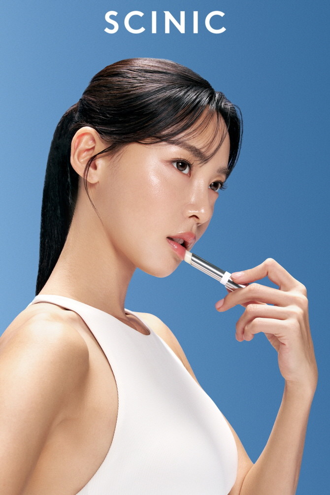 11번가의 뷰티 브랜드 '싸이닉'이 '육상 여신' 김민지 선수를 브랜드 앰배서더로 선정했다. © 11번가