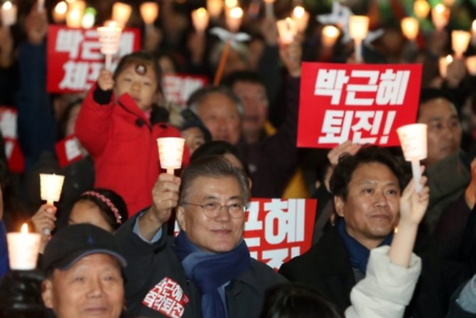 2016년 12월3일. 광주 촛불집회에 참가한 문재인 전 대통령. © 연합뉴스
