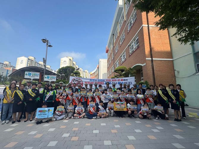 통영경찰서, 전국 동시 '교통안전 캠페인' 실시. ⓒ 통영경찰서