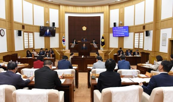 경산시의회는 14일 제2차 본회의를 끝으로 지난 7일부터 8일간의 일정으로 진행된 제262회 임시회 일정을 마무리했다. ⓒ 경산시의회