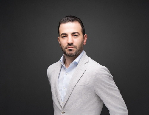 Mr. Roberto Pinna Director of Food & Beverage. © HNM KOREA