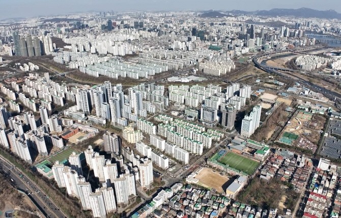 개포우성7차 재건축 단지 전경. © 대우건설