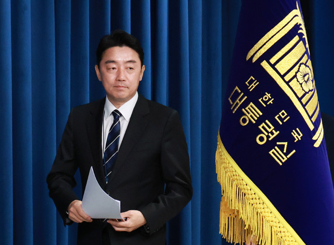강훈식 비서실장이 6일 대통령실의 조직 개편방안을 용산 대통령실에서 발표했다. ⓒ 연합뉴스