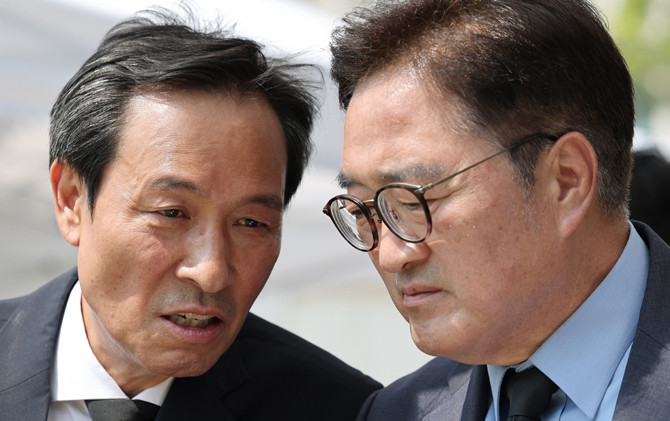 우상호 정무수석이 실질적 협치 기반을 다지기 위해 10일 여야 지도부를 예방한다. ⓒ 연합뉴스