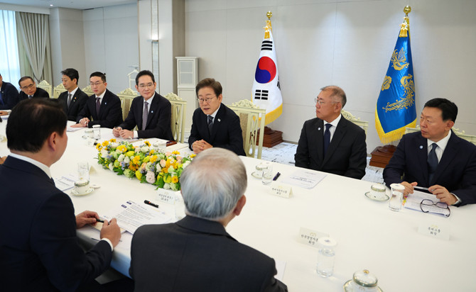 이 대통령이 13일 용산 대통령실에서 6경제단체·기업인 간담회를 가졌다. ⓒ 대통령실