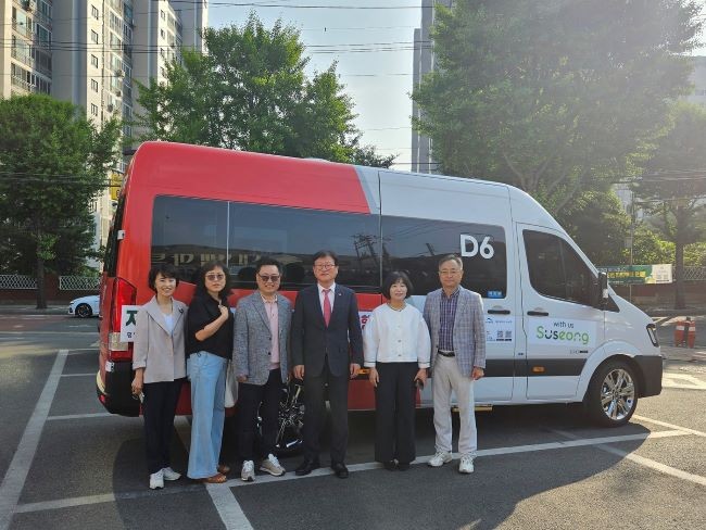 대구 수성구는 지난 10일부터 범물동 일대에 수요응답형 교통수단(DRT, Demand Responsive Transit) 운행을 시작했다. ⓒ 대구 수성구