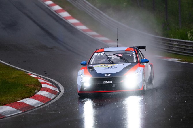 TCR 클래스에 출전 예정인 현대차 유럽 팀의 830번 엘란트라 N TCR 경주차량. ⓒ 현대자동차