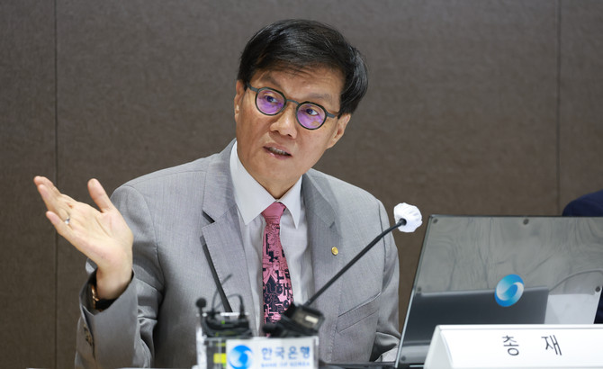 이창용 한국은행 총재가 18일 물가안정목표 운영상황 점검 설명회에서 발언하고 있다. ⓒ 한국은행