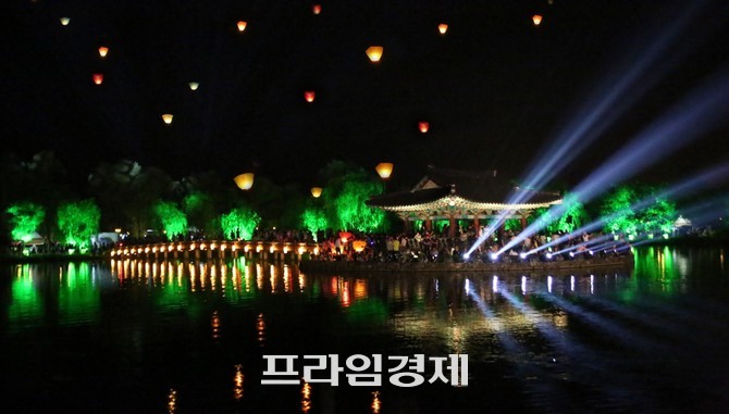 부여서동연꽃축제 야경. ⓒ 프라임경제