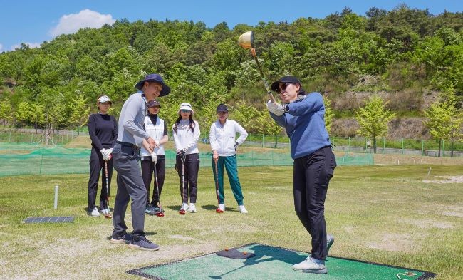 영진전문대학교 파크골프경영과 실습 수업 모습. ⓒ 영진전문대학교
