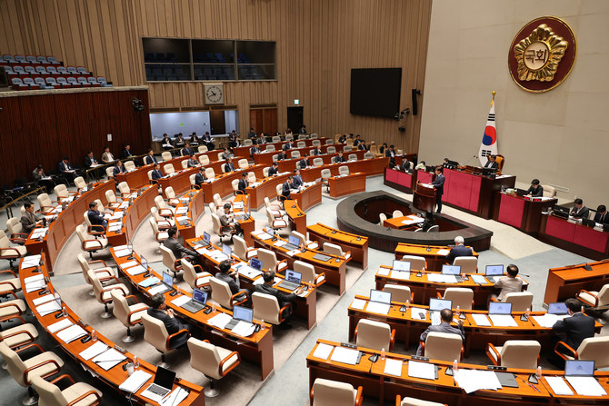 지난 1일 국회에서 예산결산특별위원회의 추가경정예산(추경)안 심사를 위한 종합정책질의가 열리고 있다. ⓒ 연합뉴스