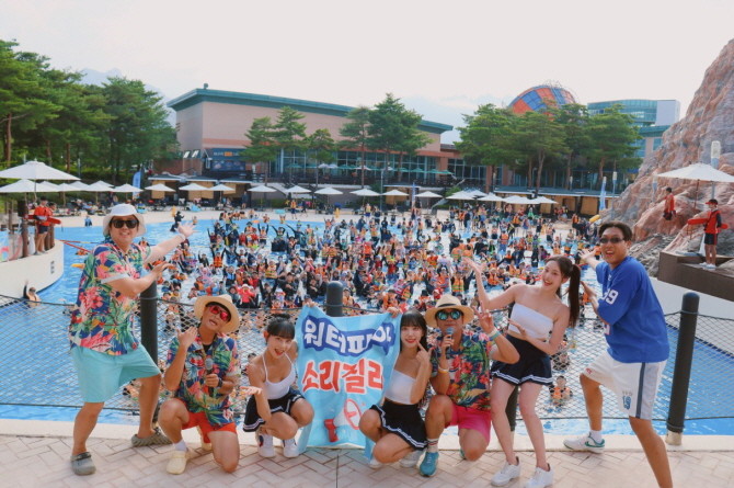 설악 워터피아가 여름 성수기를 맞아 고객 참여 행사인 '스플래시 페스타(Splash Festa)'를 개최한다. © 한화호텔앤드리조트