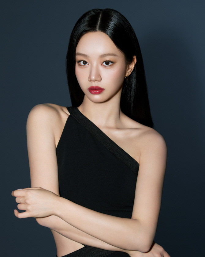 아워글래스(HOURGLASS)가 배우 '혜리'를 국내 공식 브랜드 파트너로 발탁했다. © 신세계인터내셔날