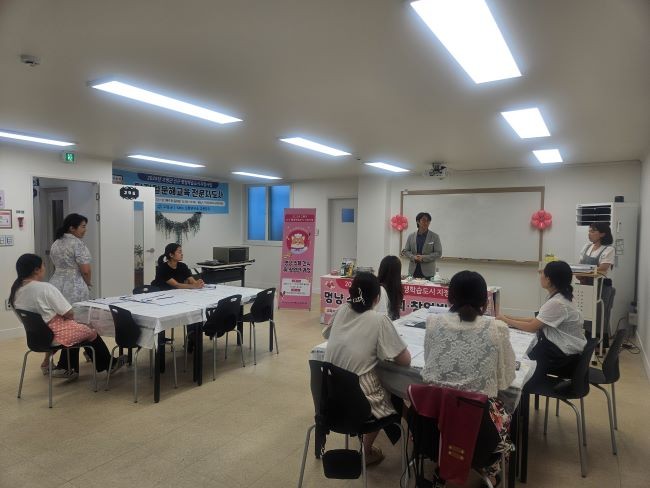 령군은 경력단절여성의 경제적 자립을 돕고 반려동물 산업의 성장에 발맞추기 위해 '멍냥 수제 간식 취·창업반' 프로그램을 21일부터 본격적으로 운영한다. ⓒ 고령군