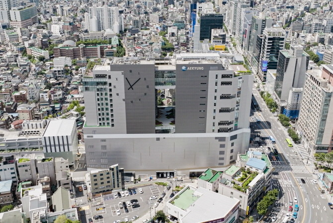 애경 사옥 전경. © 애경