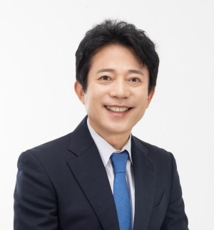 이강일 더불어민주당 국회의원(청주 상당구)이 주주총회에서 의장이 임의로 회의를 운영하는 것을 방지하고, 공정하고 투명한 회의 진행을 제도적으로 보장하기 위한 '상법 일부개정법률안'을 대표 발의했다. ⓒ 이강일 의원실
