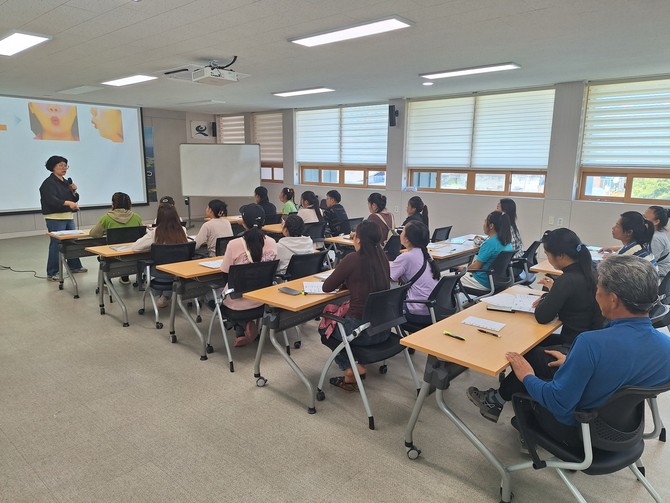 외국인 계절근로자 대상 '한국어 교육 프로그램' 운영. ⓒ 고성군