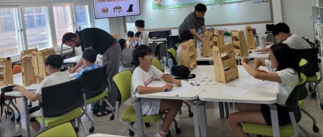 원어민과 함께하는 영어교실 Science & Math Lab 프로그램 운영 모습. ⓒ 경북교육청