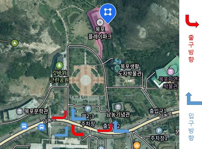 우측 남농기념관 출입구는 편도 출입이 가능하고, 목포문학관 옆 출입구는 양방향 출입이 가능하다. ⓒ프라임경제