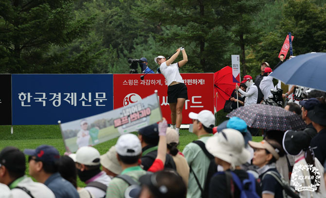 김민솔이 'BC카드·한경레이디스컵 2025'에서 생애 첫 우승을 차지했다. ⓒ KLPGA