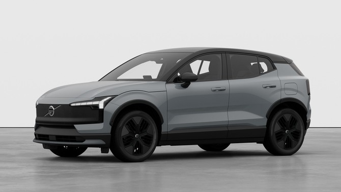대담하고 콤팩트한 SUV 디자인에 강력하고 모험적인 패키지를 결합한 브랜드 최초의 순수 전기 크로스컨트리 'EX30 CC'. ⓒ 볼보자동차코리아