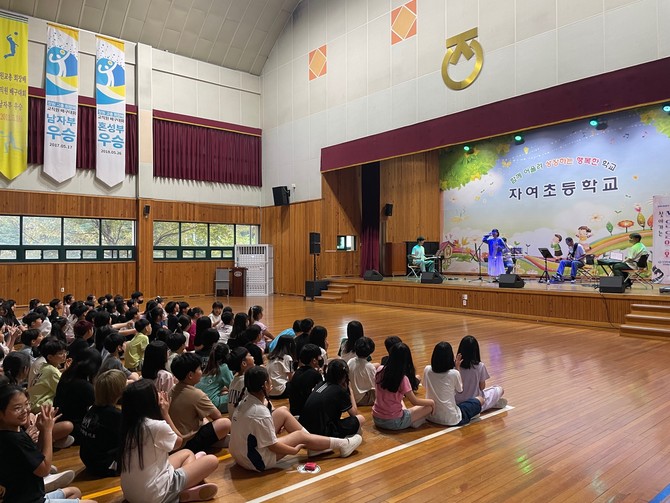 '2025년 하반기 작은음악회' 시작. ⓒ 창원시