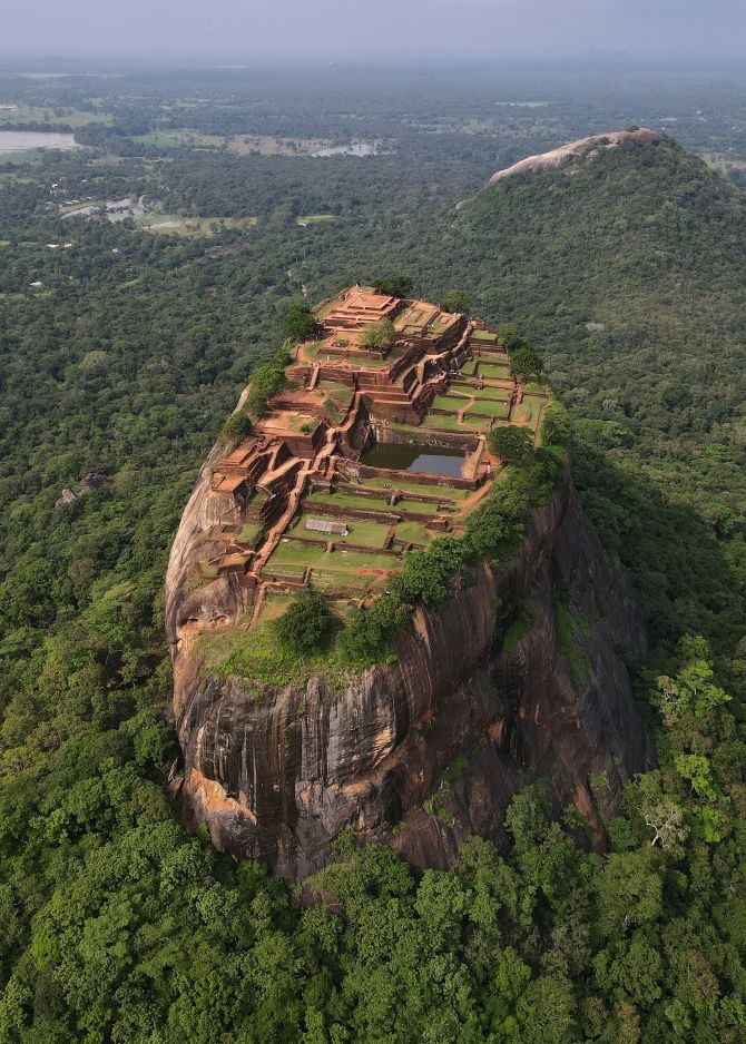 롯데관광개발은 추운 겨울 시즌에도 따뜻한 햇살을 즐길 수 있는 '실론티의 나라' 스리랑카로 떠나는 비즈니스 클래스 패키지를 출시했다. © 롯데관광개발