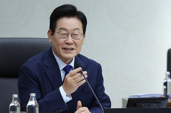 이재명 대통령이 31일 HICO에서 열린 APEC 정상회의 제1세션에서 발언하고 있다. ⓒ 연합뉴스