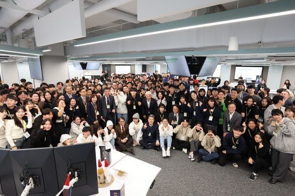 지ㅏㄴ 2023년 애플 디벨로퍼 아카데미 수료식 사진. ⓒ 포항시