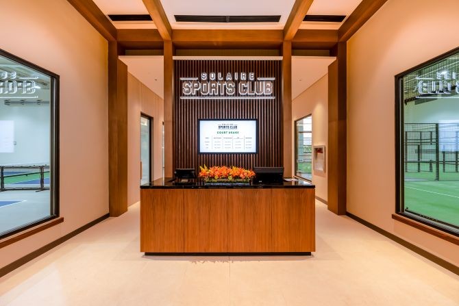 솔레어 리조트 스포츠 클럽 입구. © 솔레어 리조트