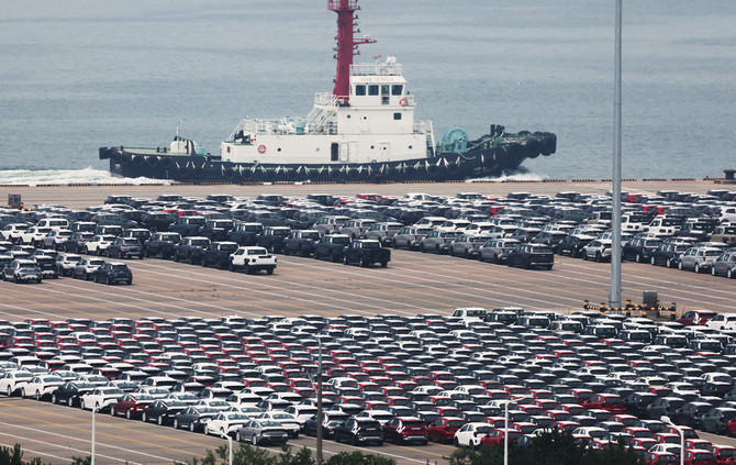 평택항에서 수출 대기 중인 자동차. ⓒ 연합뉴스